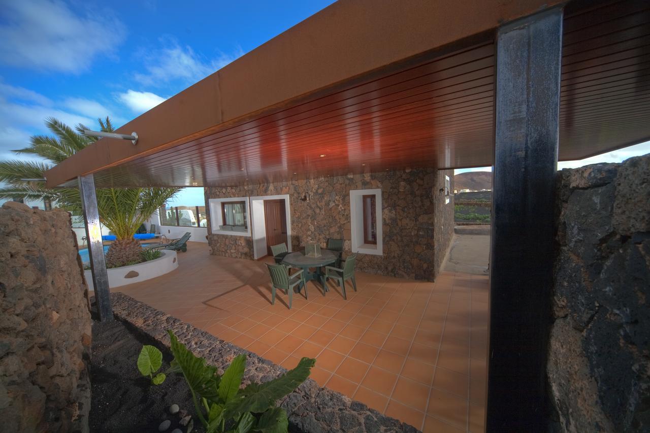 Villa Timanfaya ティナホ エクステリア 写真